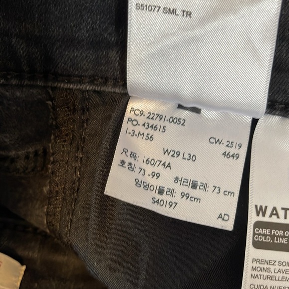 Levi's Black Skinny Jeans for Women - Picture 10 of 13